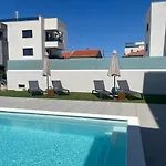 Luxury With Private Pool In Διαμέρισμα Ζαντάρ