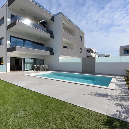 דירה Luxury With Private Pool In