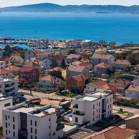 Luxury With Private Pool In * זאדאר