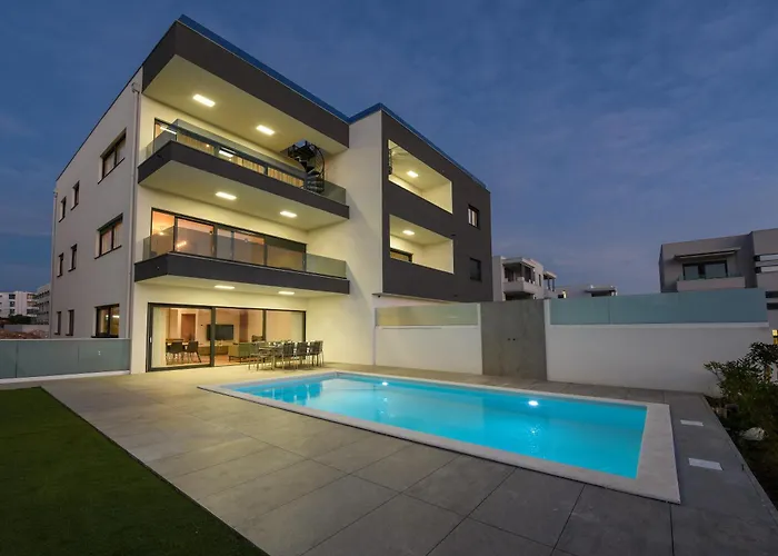 דירה Luxury With Private Pool In
