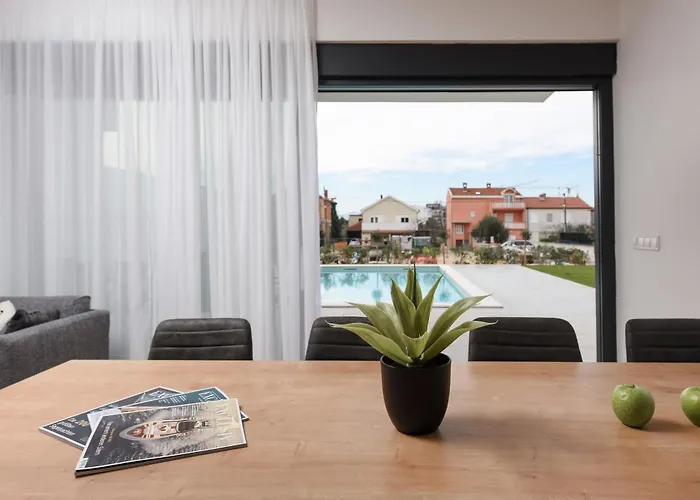 Luxury With Private Pool In Zadar