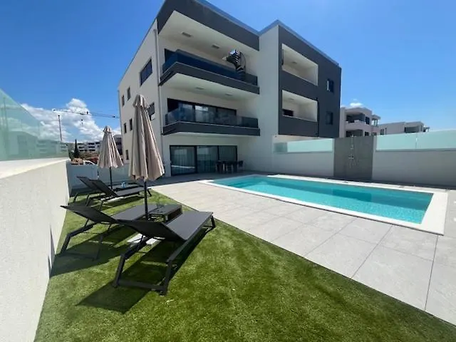 Luxury With Private Pool In Apartamento